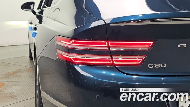 Genesis G80 2023 — photo 9