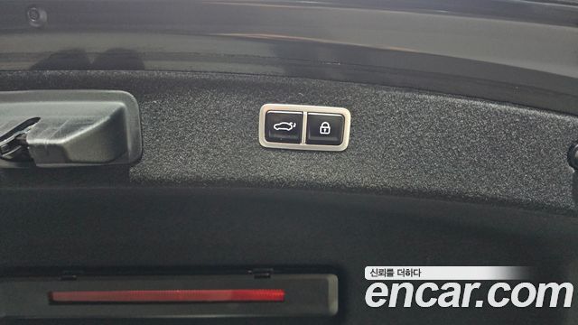 Genesis G80 2023 — photo 32