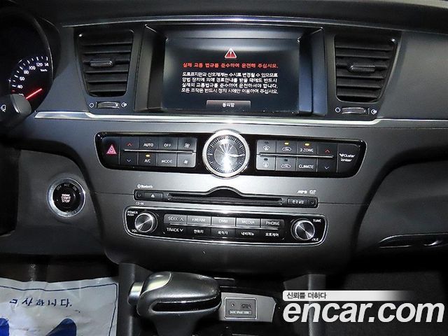 Kia K9 2014 — photo 11