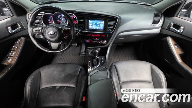 Kia K5 2015 — photo 10