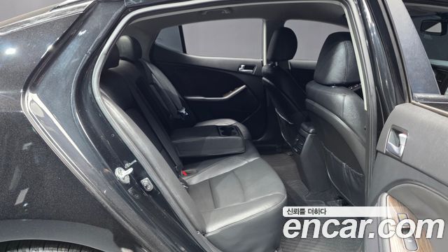 Kia K5 2015 — photo 18