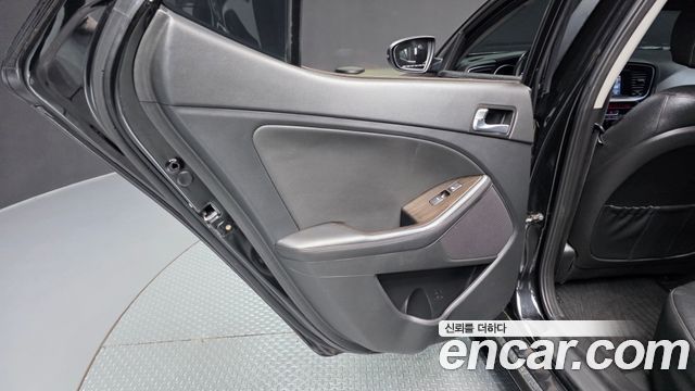 Kia K5 2015 — photo 15