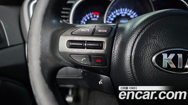 Kia K5 2015 — photo 27