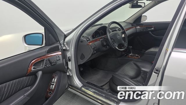 Mercedes-Benz S-Class 2005 — photo 10