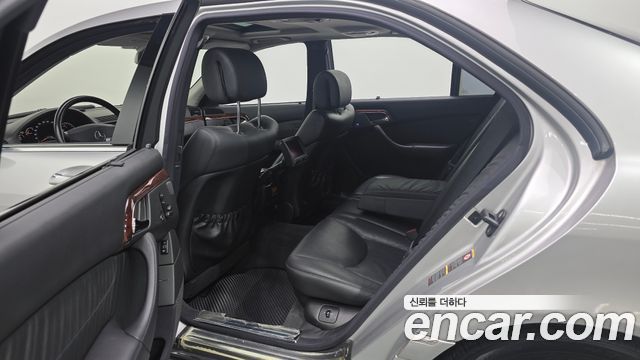 Mercedes-Benz S-Class 2005 — photo 11