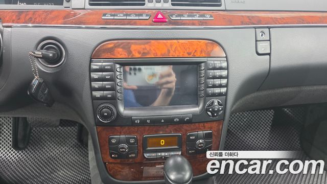 Mercedes-Benz S-Class 2005 — photo 12