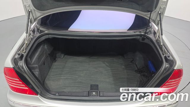 Mercedes-Benz S-Class 2005 — photo 17