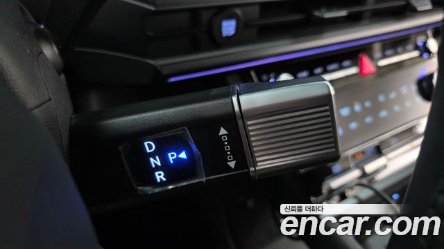 Hyundai Santafe 2025 — photo 12