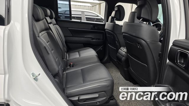 Hyundai Santafe 2025 — photo 17