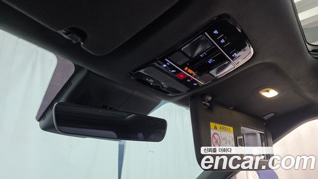 Hyundai Santafe 2025 — photo 30