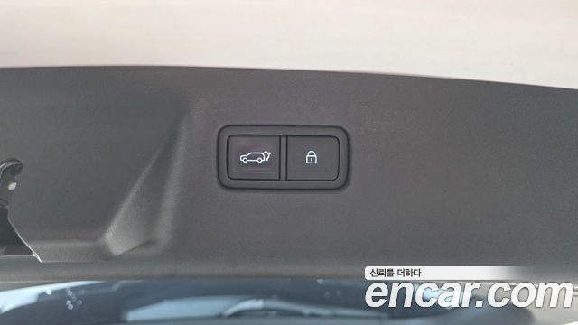Hyundai Santafe 2025 — photo 36