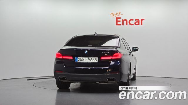 BMW 5-Series 2021 — photo 4
