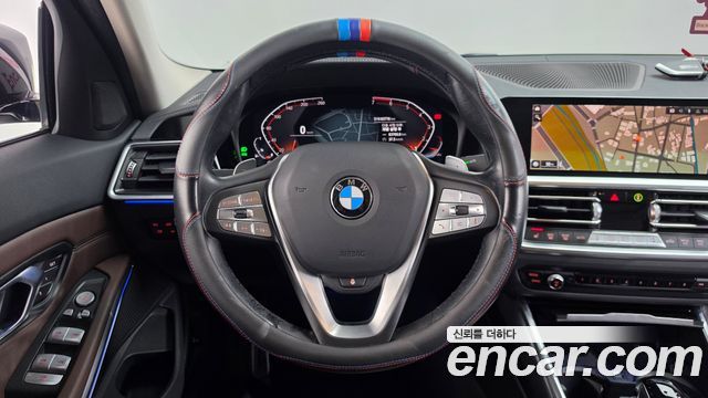BMW 3-Series 2022 — photo 19