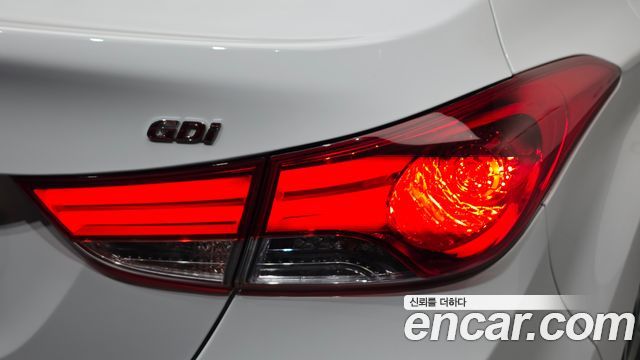 Hyundai AVANTE 2014 — photo 9