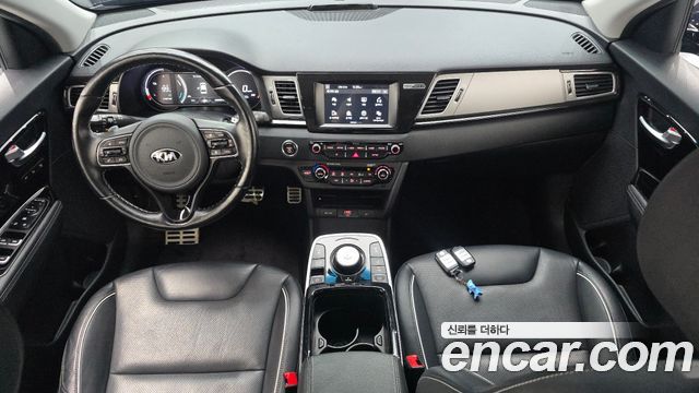 Kia Niro 2019 — photo 10