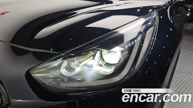 Kia Niro 2019 — photo 8
