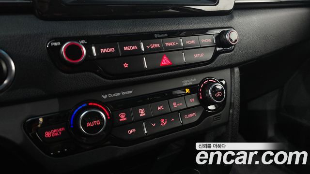 Kia Niro 2019 — photo 27