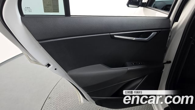 Kia Niro 2022 — photo 15