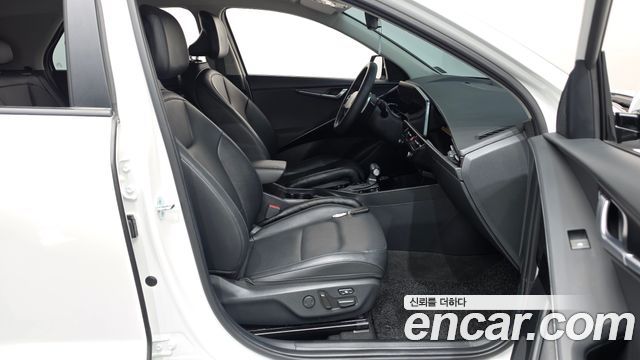 Kia Niro 2022 — photo 16