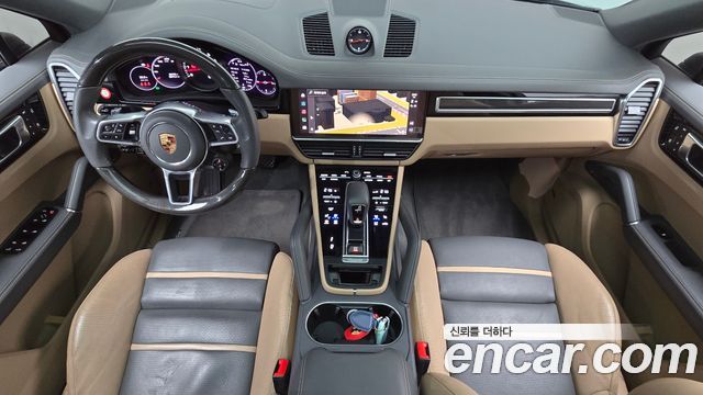 Porsche Cayenne 2023 — photo 10