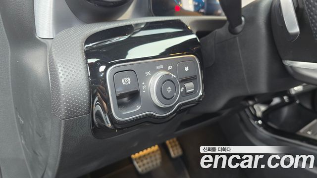 Mercedes-Benz CLA-Class 2022 — photo 20