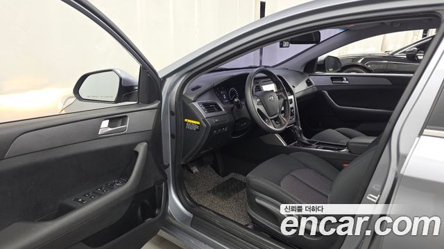 Hyundai Sonata 2016 — photo 13