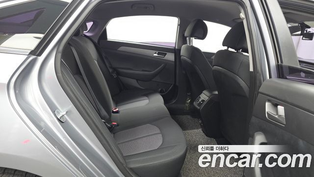 Hyundai Sonata 2016 — photo 18