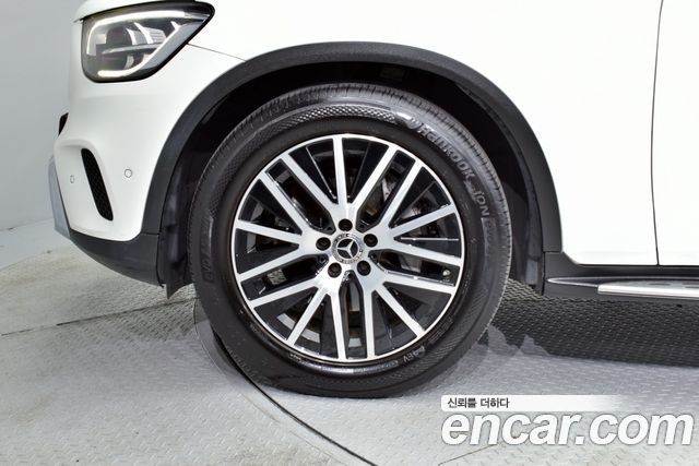 Mercedes-Benz GLC-Class 2021 — photo 13