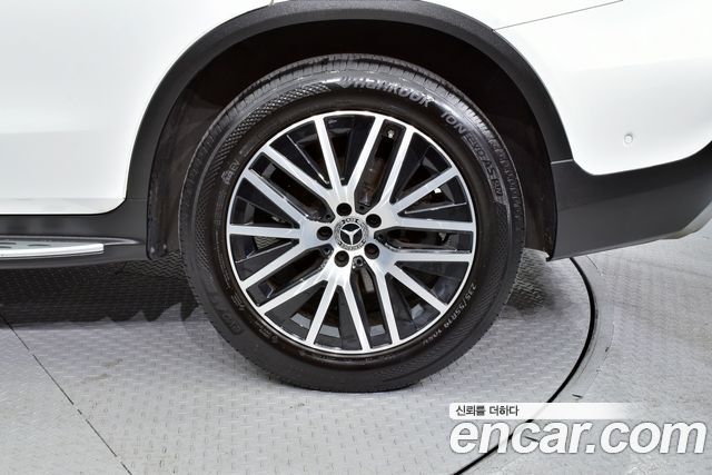 Mercedes-Benz GLC-Class 2021 — photo 14