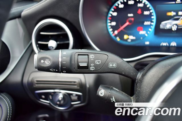 Mercedes-Benz GLC-Class 2021 — photo 18