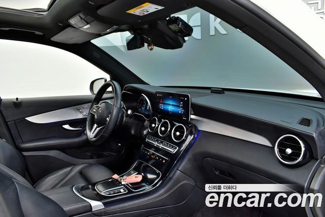 Mercedes-Benz GLC-Class 2021 — photo 19