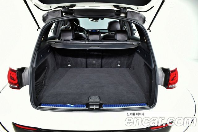 Mercedes-Benz GLC-Class 2021 — photo 20