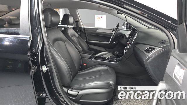 Hyundai Sonata 2018 — photo 11
