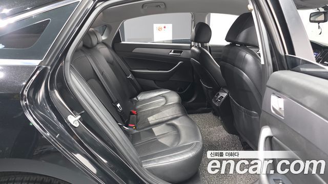 Hyundai Sonata 2018 — photo 12