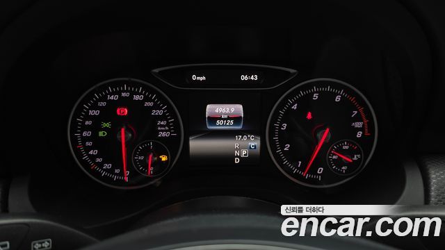 Mercedes-Benz A-Class 2017 — photo 8
