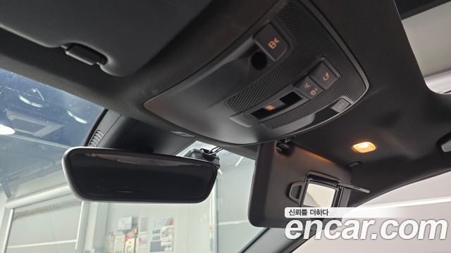 Mercedes-Benz A-Class 2017 — photo 17
