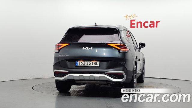 Kia Sportage 2023 — photo 4