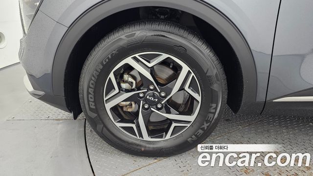 Kia Sportage 2023 — photo 5