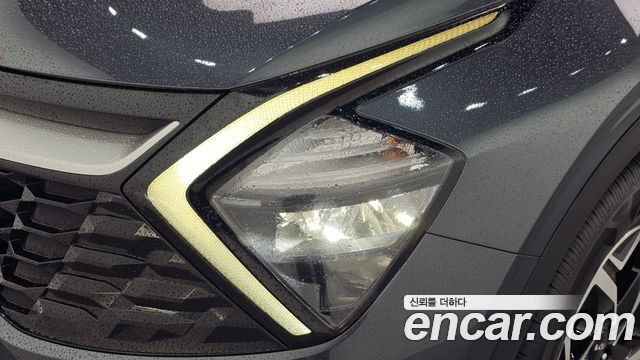 Kia Sportage 2023 — photo 8