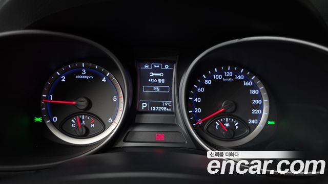 Hyundai Santafe 2013 — photo 11