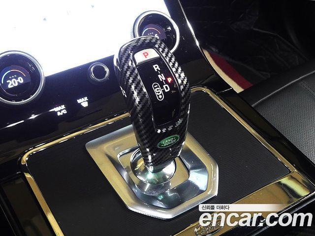 Land Rover Range Rover Evoque 2020 — photo 15