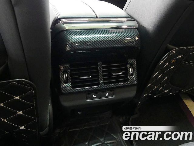 Land Rover Range Rover Evoque 2020 — photo 18