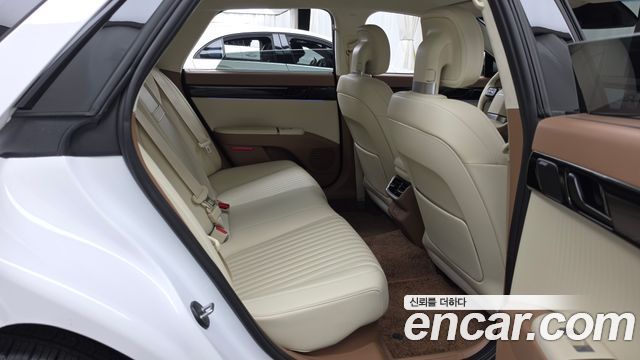 Hyundai Grandeur 2025 — photo 18