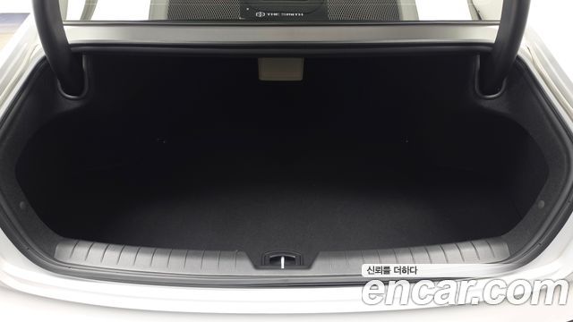 Hyundai Grandeur 2025 — photo 26