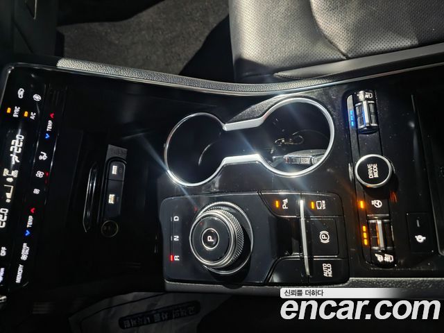 Kia K5 2022 — photo 17