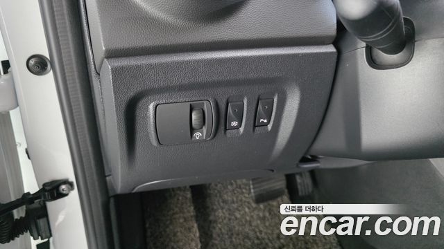 Renault Korea QM3 2019 — photo 13