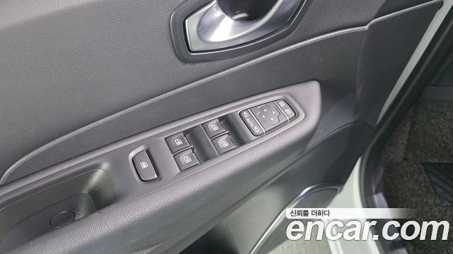 Renault Korea QM3 2019 — photo 14