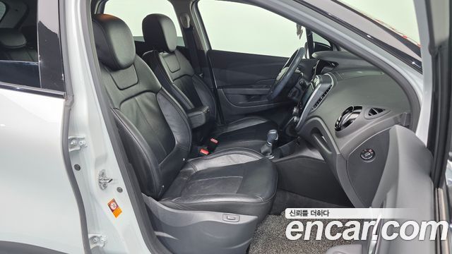 Renault Korea QM3 2019 — photo 17