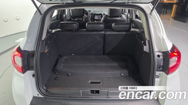 Renault Korea QM3 2019 — photo 19