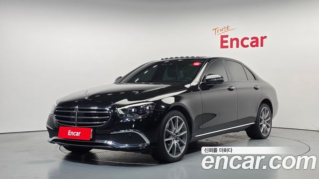 Mercedes-Benz E-Class 2022 — photo 1